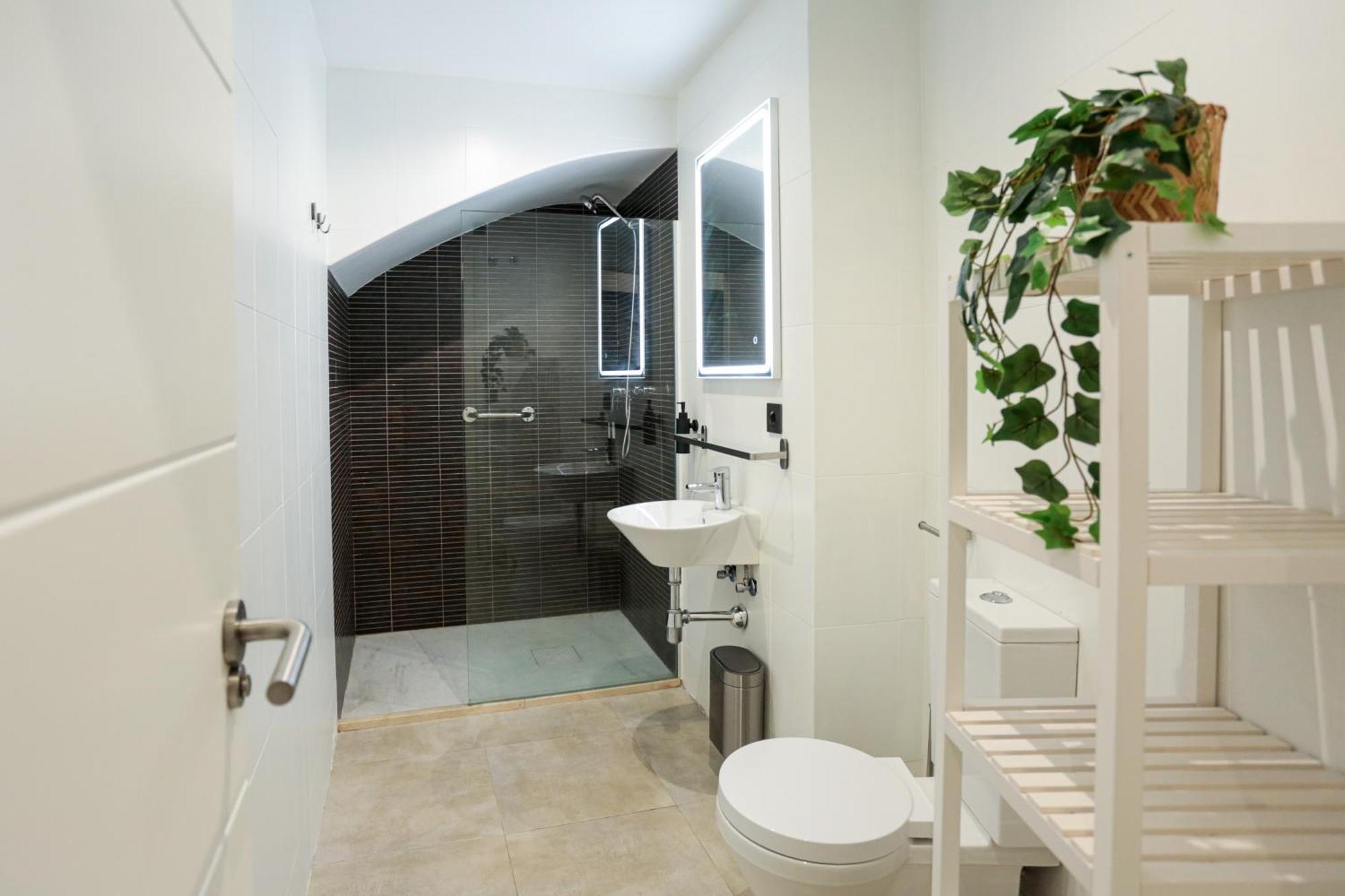 Monkeys Apartments Cervantes Seville Exterior photo